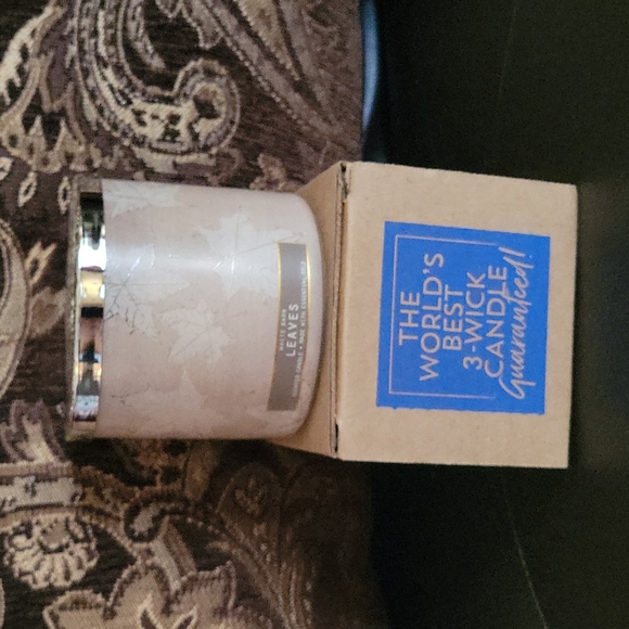 Bath & Body Works | Accents | Htf White Barn Leaves New Bath And Body ...